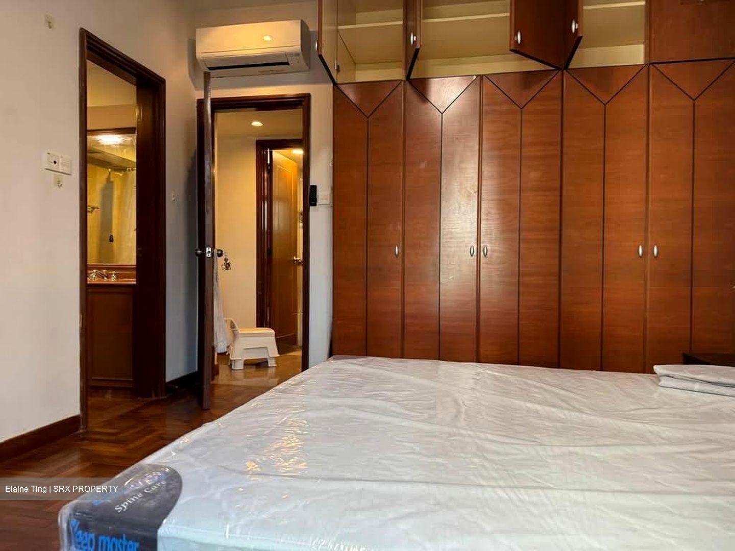 Regentville (D19), Apartment #541070071